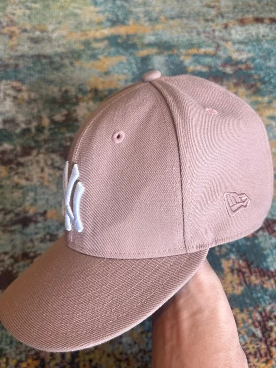 Kith x New Era New York Yankees Cap - Picture 4 of 8